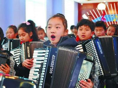 招聘泸州手风琴家教老师